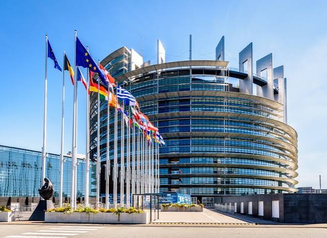 EU AI Act requires transparency about AI-generated content from 2 August | CivAI News